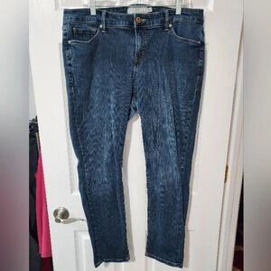 Torrid Medium Wash Boyfriend Striaght Vintage Stretch Mid-Rise Jean in Size 14R